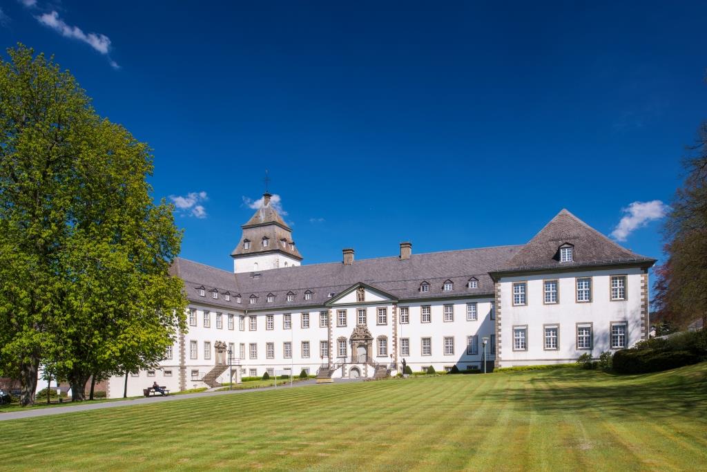 FACHKRANKENHAUS Kloster Grafschaft
